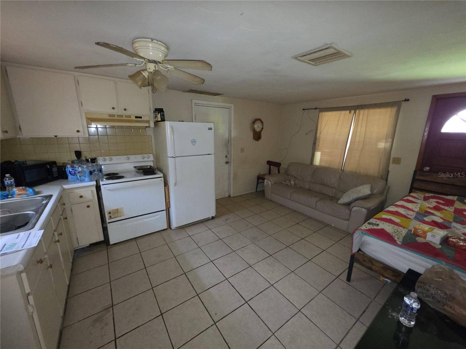 38528 9TH AVE, Zephyrhills, FL 33542