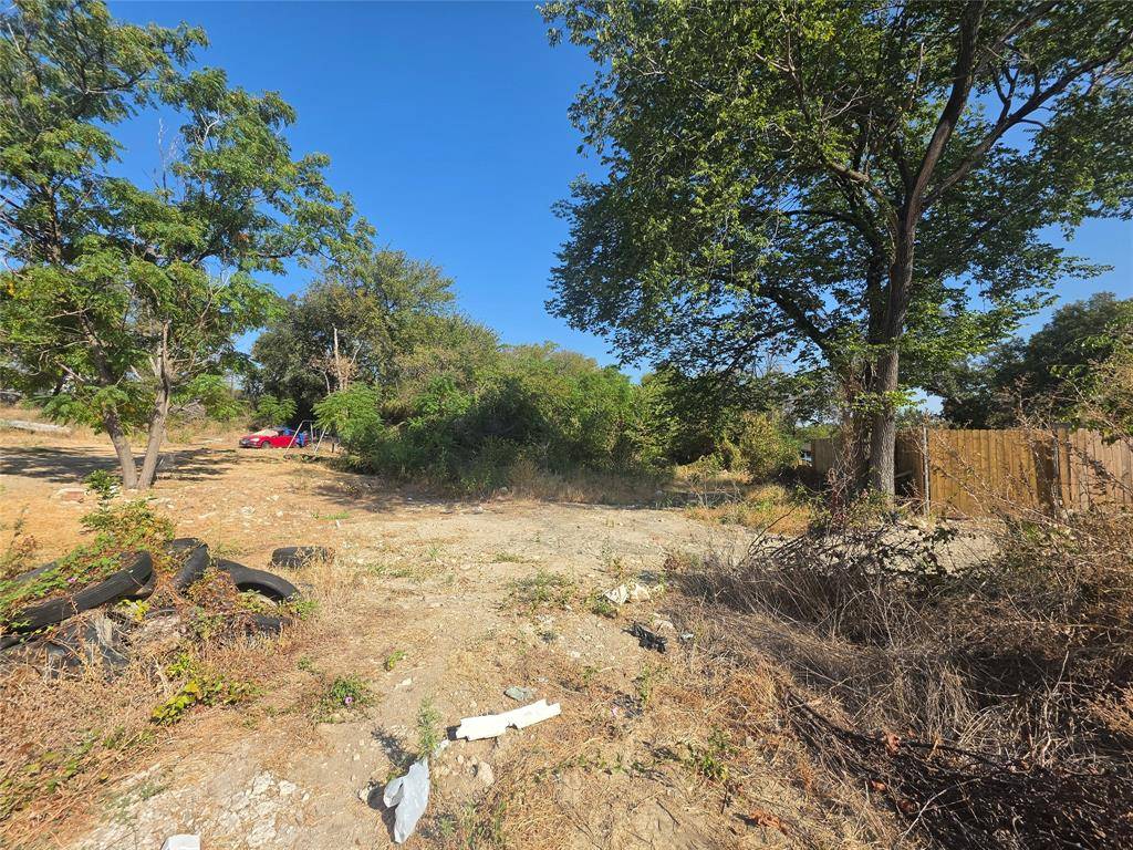 2623 Lincoln Avenue, Fort Worth, TX 76164