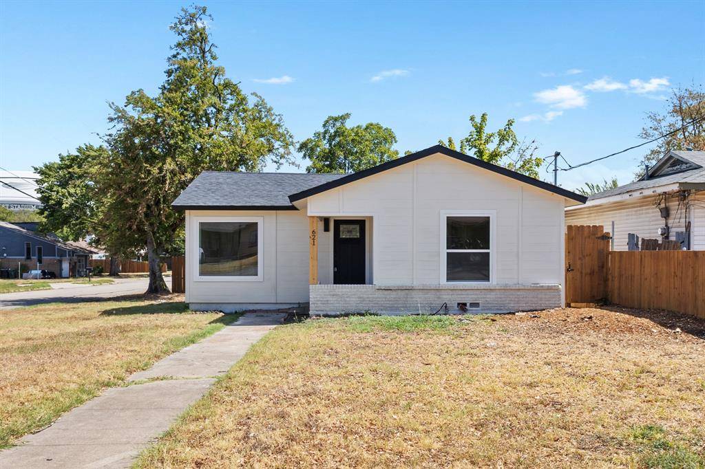 621 TRUMAN Street, Arlington, TX 76011