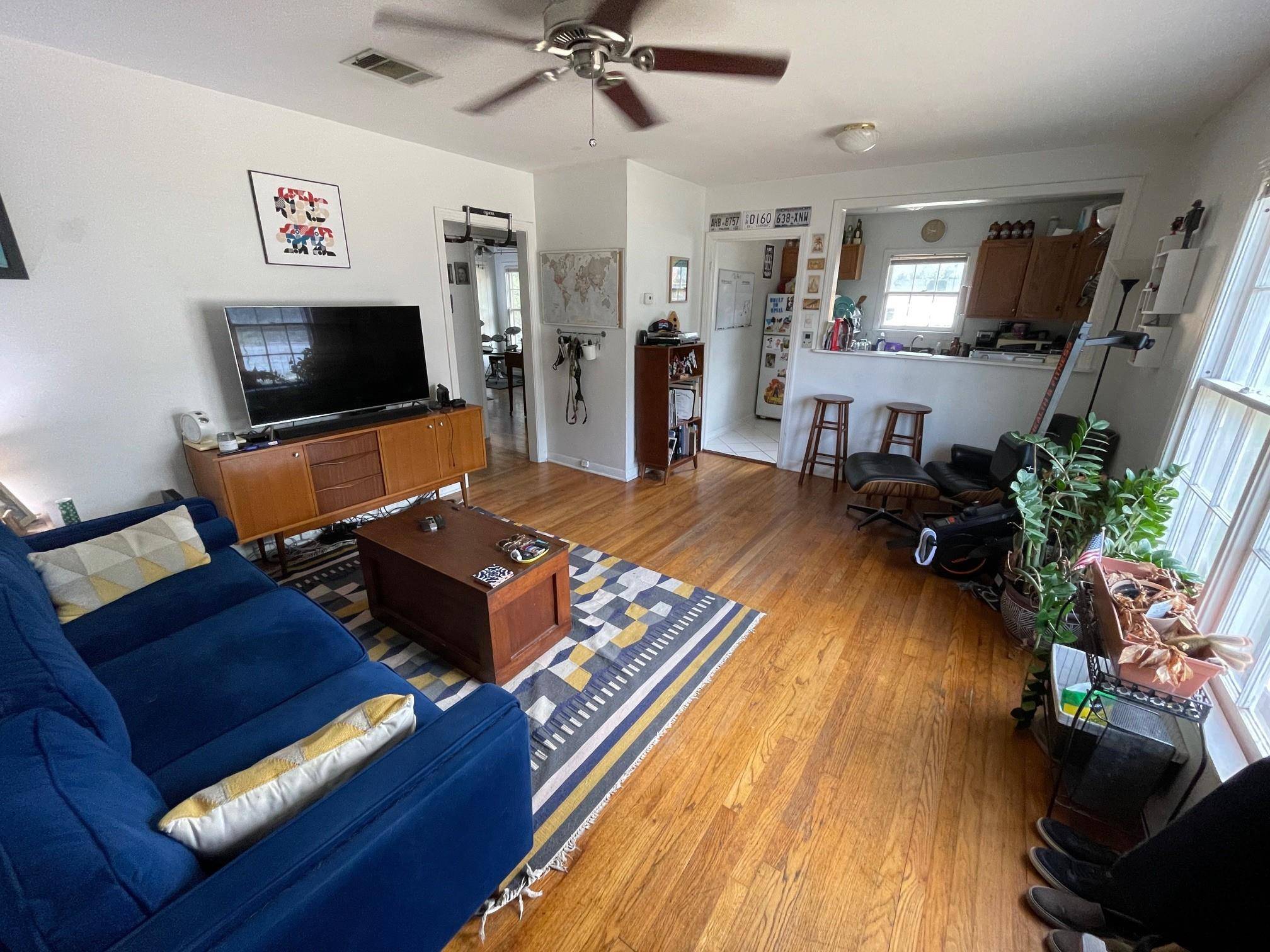 2109 E 20th ST #B, Austin, TX 78722