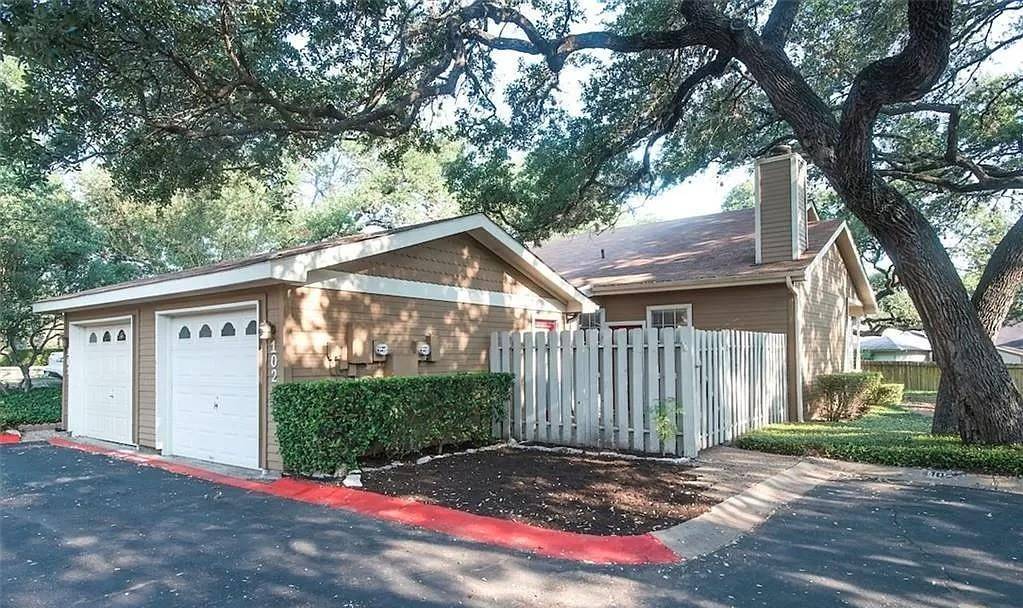 6501 Brush Country RD #102, Austin, TX 78749