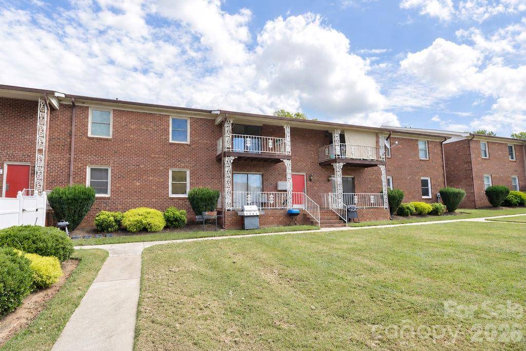 2102 S Main ST, Kannapolis, NC 28081
