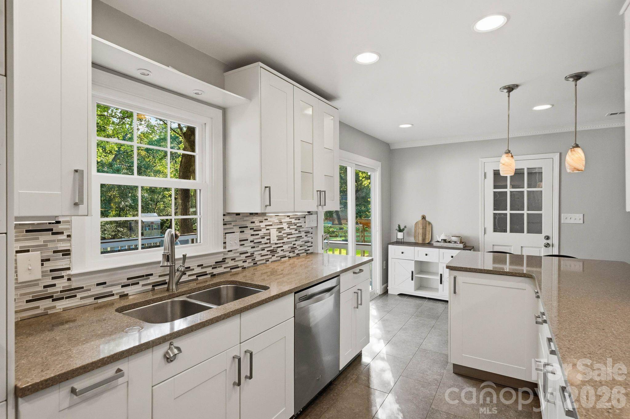 6213 Bevington PL, Charlotte, NC 28277