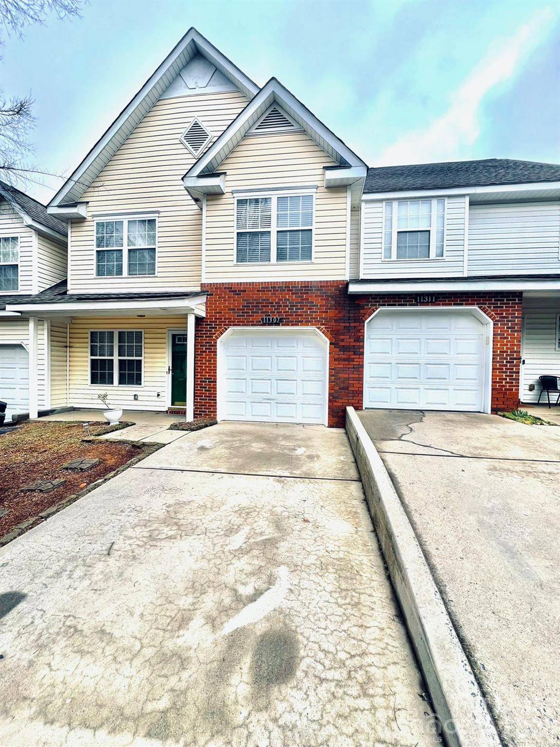 11307 Stone Trail RD, Charlotte, NC 28213