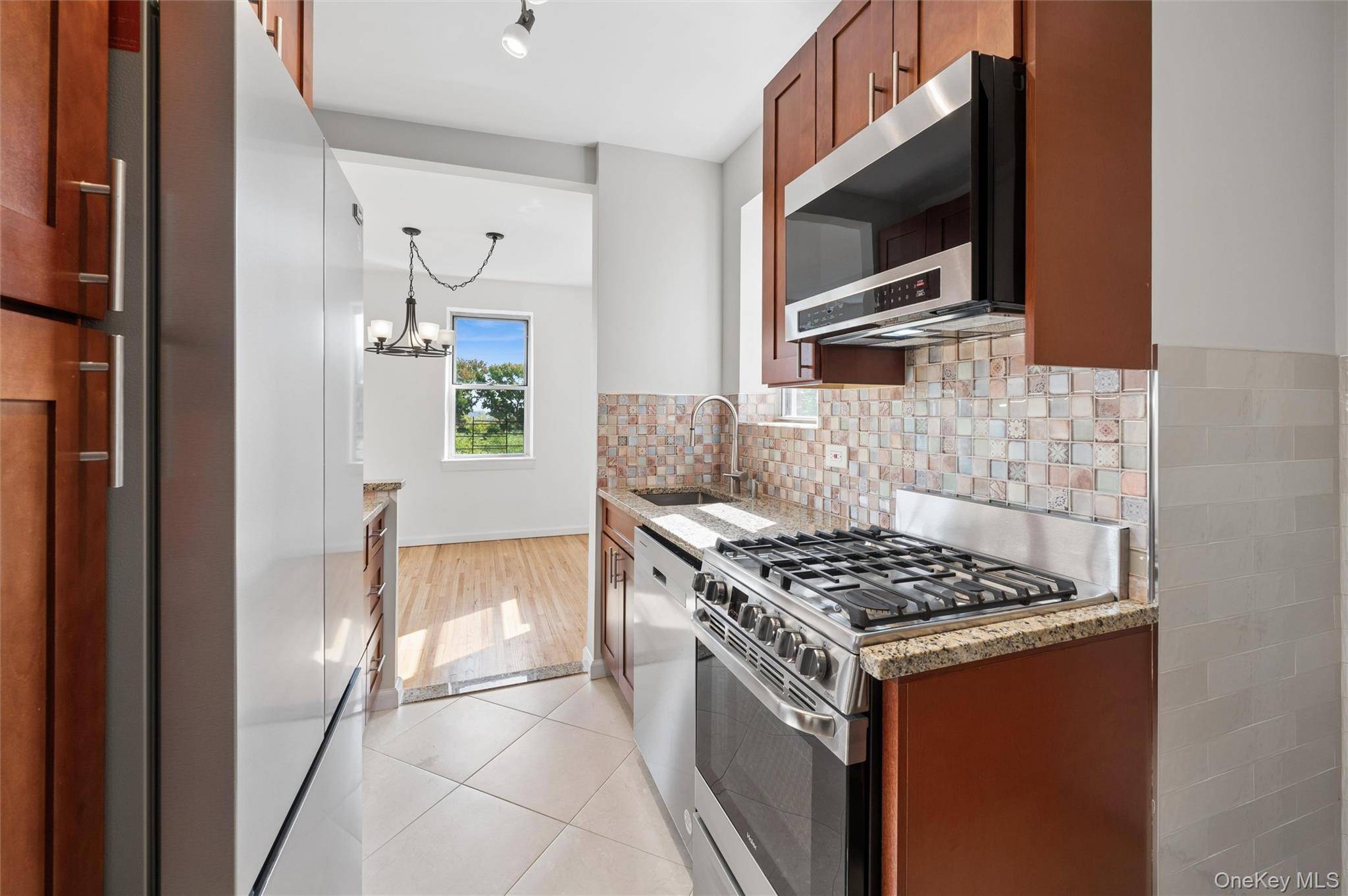 640 W 231 ST #5H, Bronx, NY 10463
