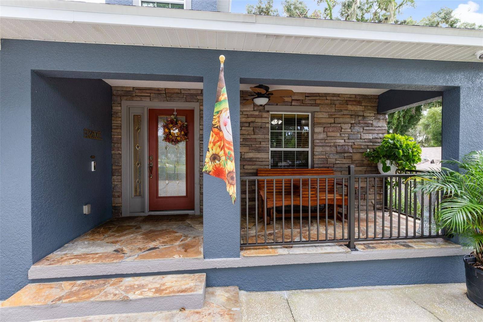 1206 LAKESHORE DR, Mount Dora, FL 32757