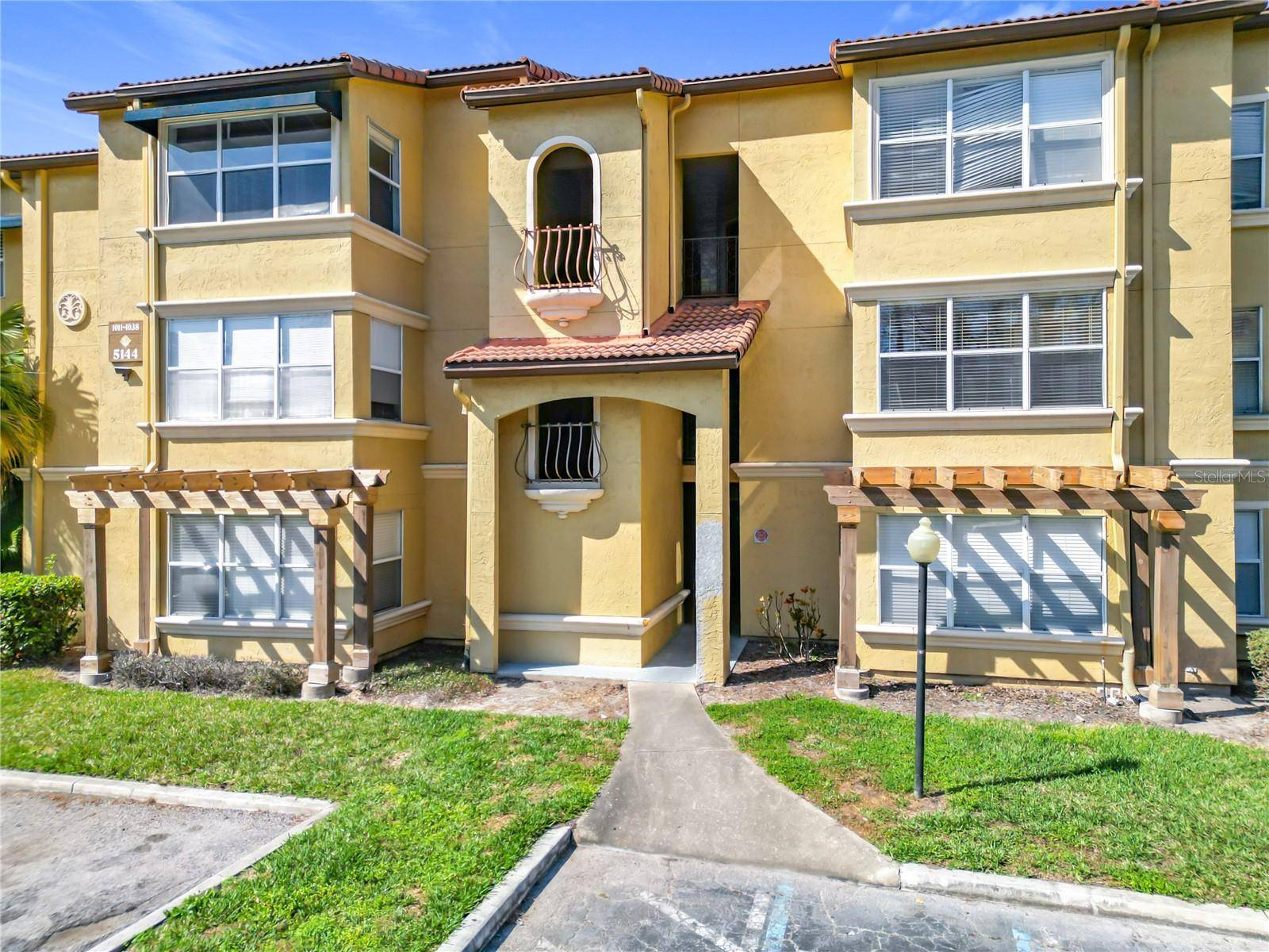 5144 CONROY RD #35, Orlando, FL 32811