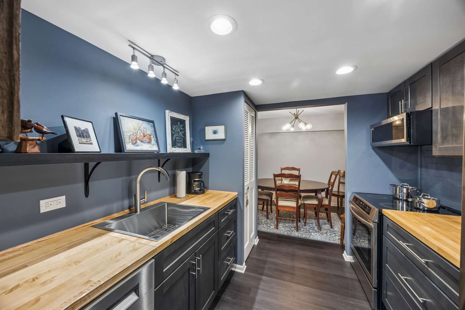 75 6TH AVE #108, La Grange, IL 60525