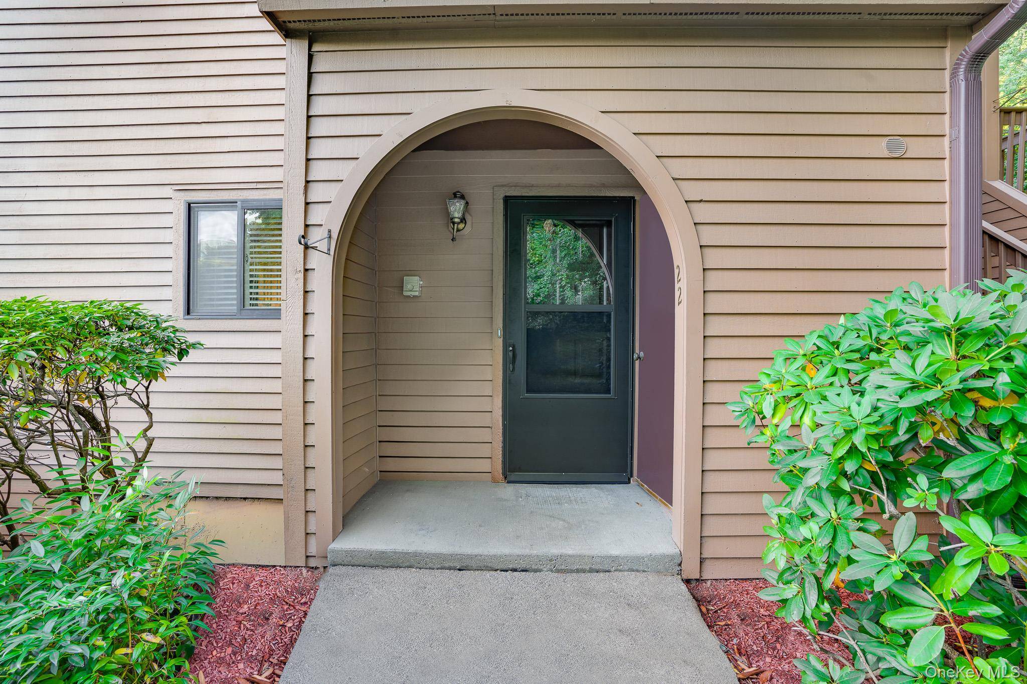 22 Cedar Pond LN #22, Cortlandt Manor, NY 10567