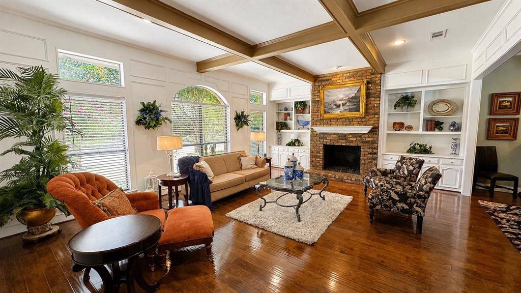 5719 Covehaven Drive, Dallas, TX 75252