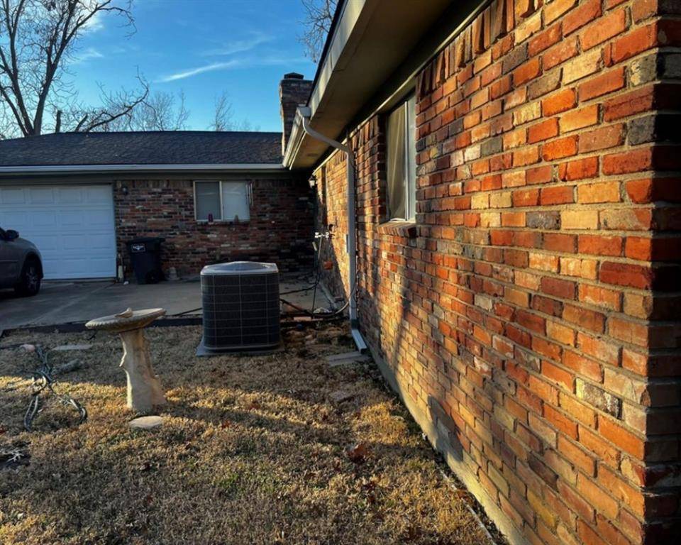 6161 Walla Avenue, Fort Worth, TX 76133
