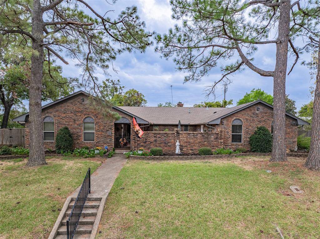 2702 Tracey Street, Denison, TX 75020