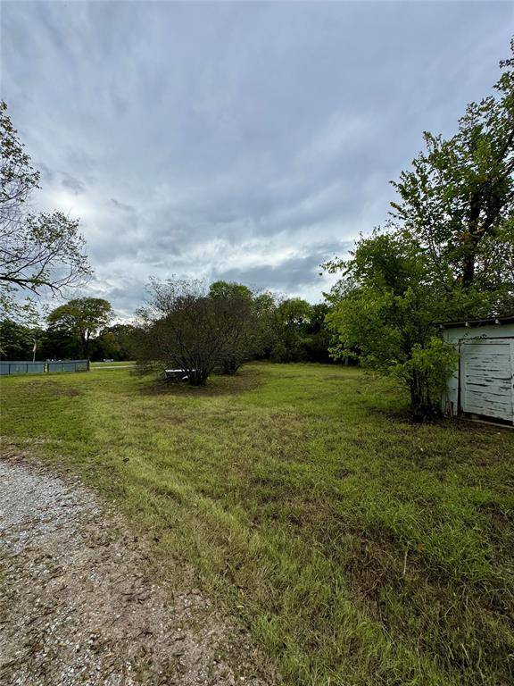 103 S Center Street, Bonham, TX 75418