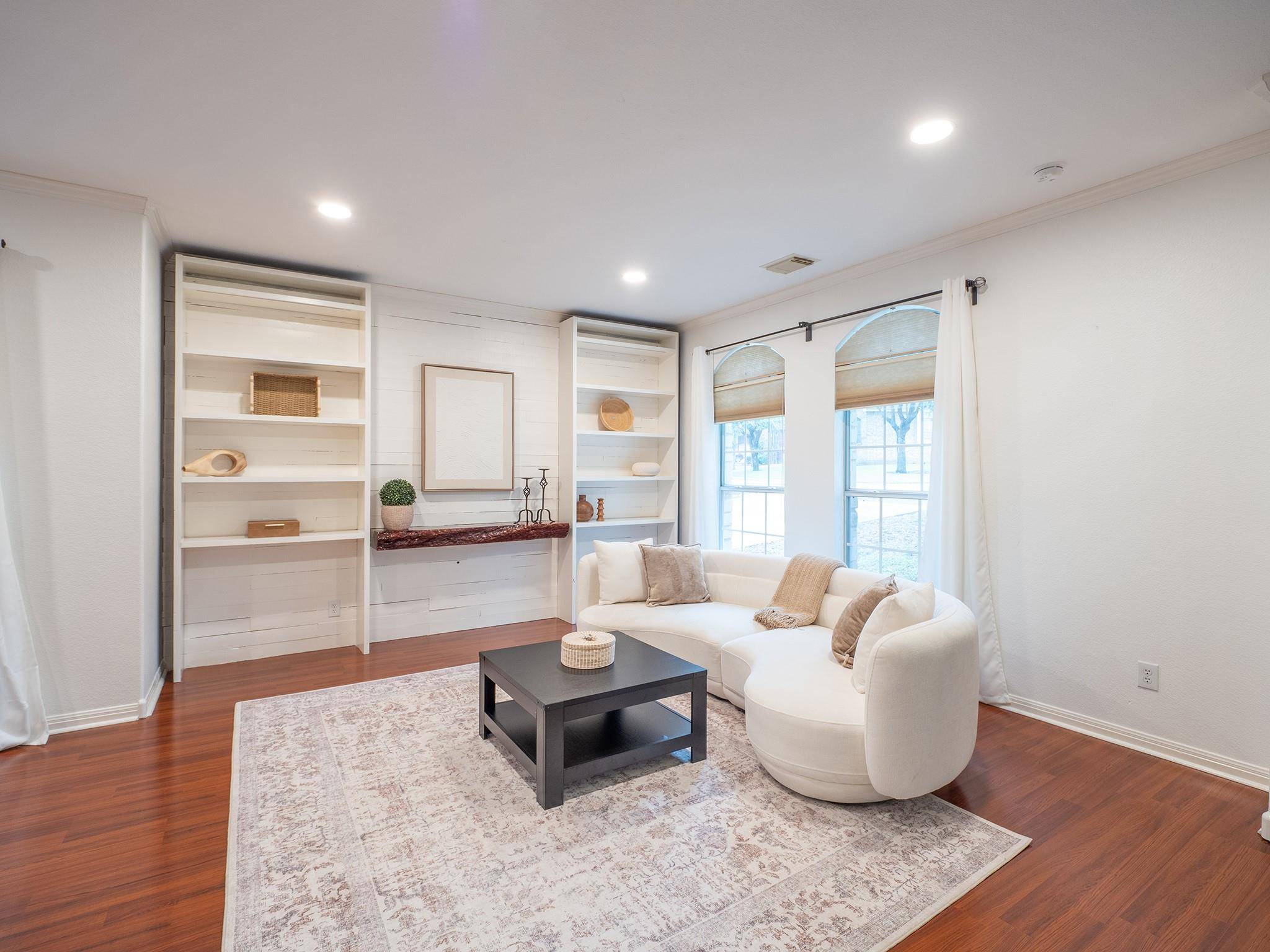 1733 Chasewood DR, Austin, TX 78727
