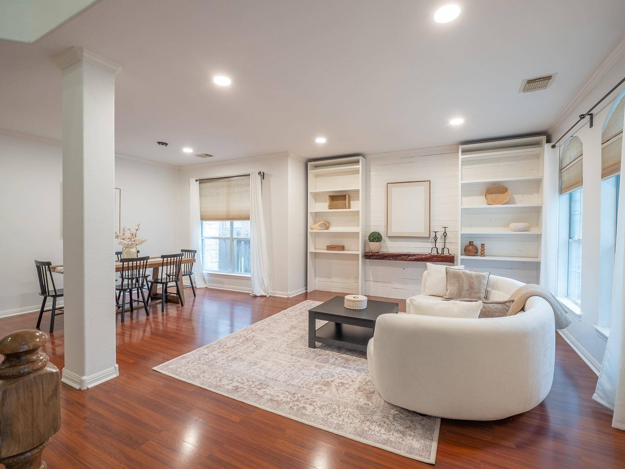 1733 Chasewood DR, Austin, TX 78727