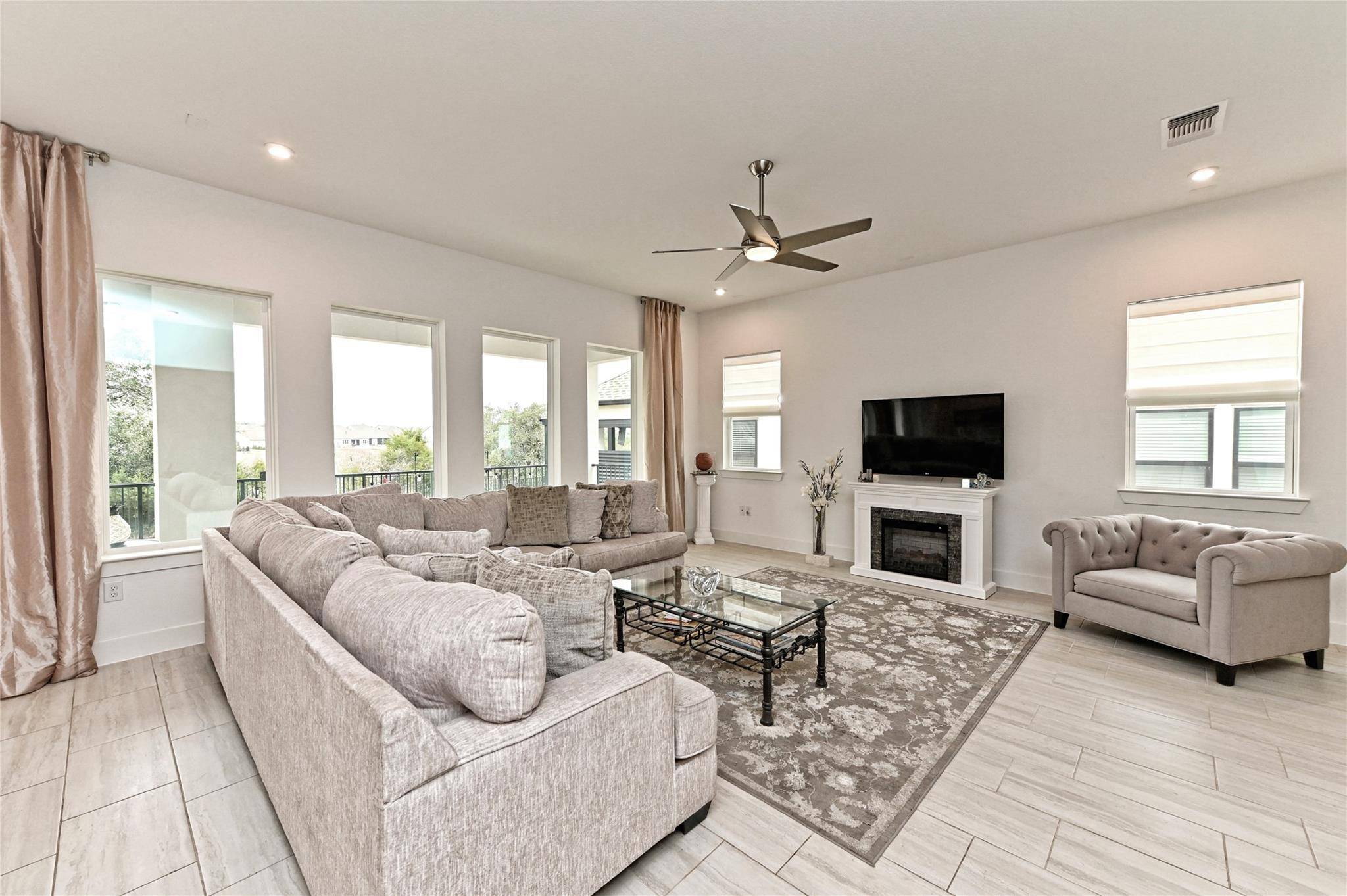 401 Trabuco BND, Liberty Hill, TX 78642