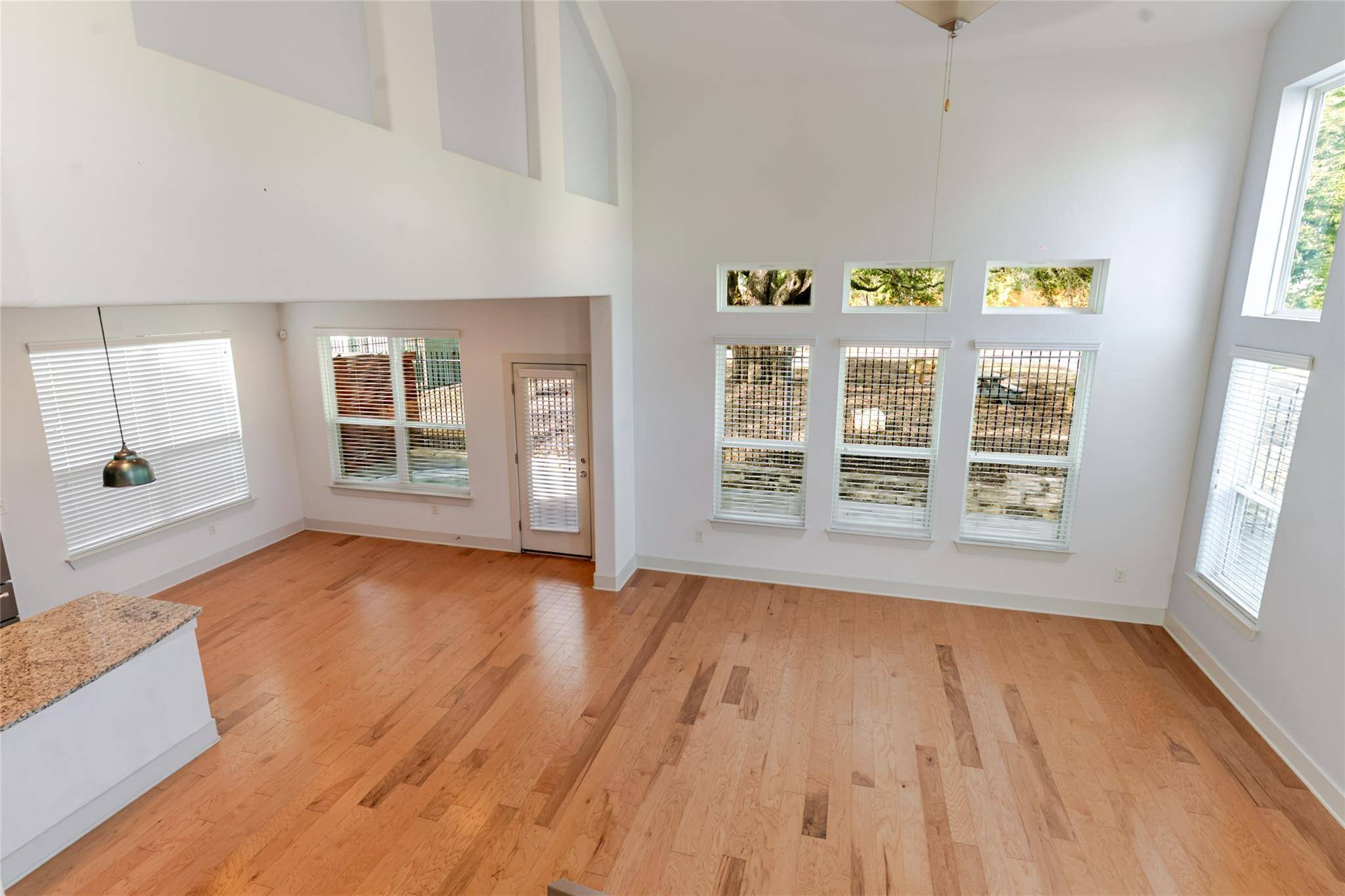 1400 Homespun RD, Austin, TX 78745