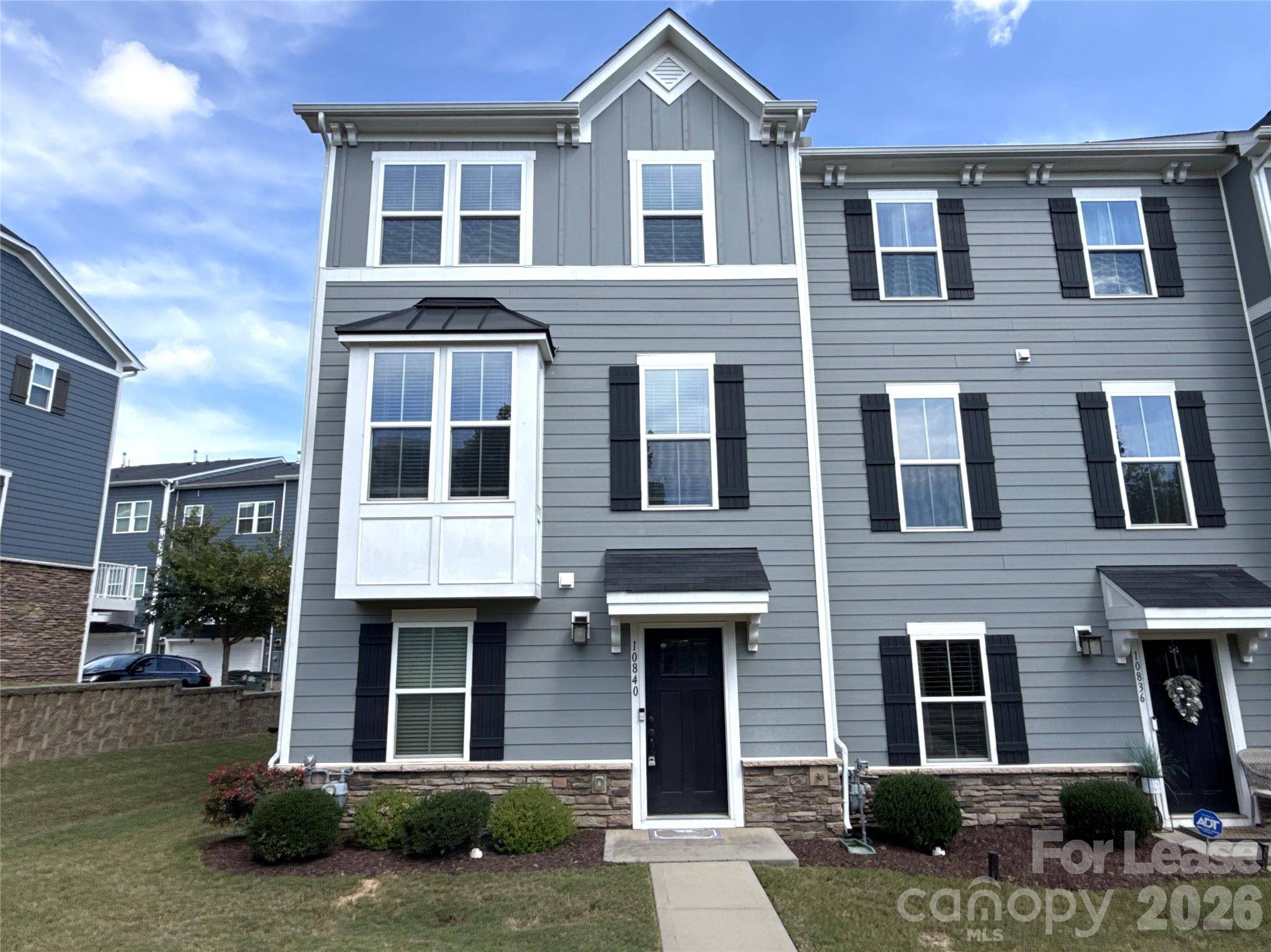 10840 Overlook Mountain DR, Charlotte, NC 28216