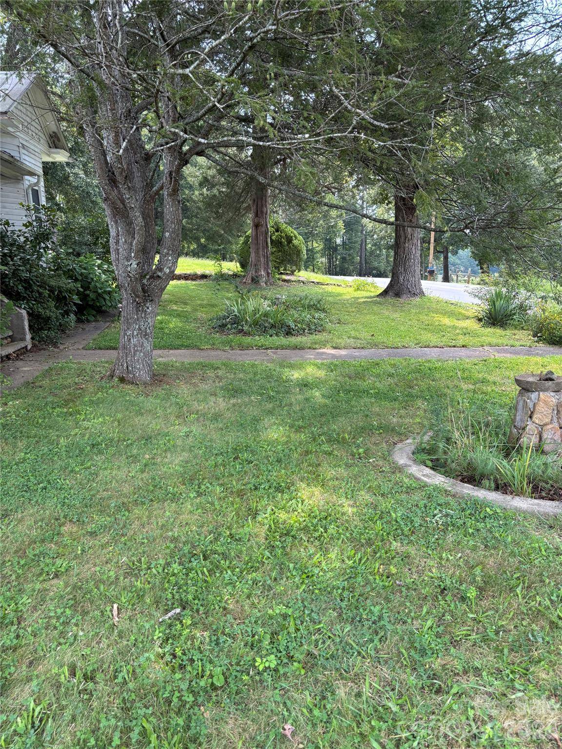 6144 Hudlow RD, Union Mills, NC 28167