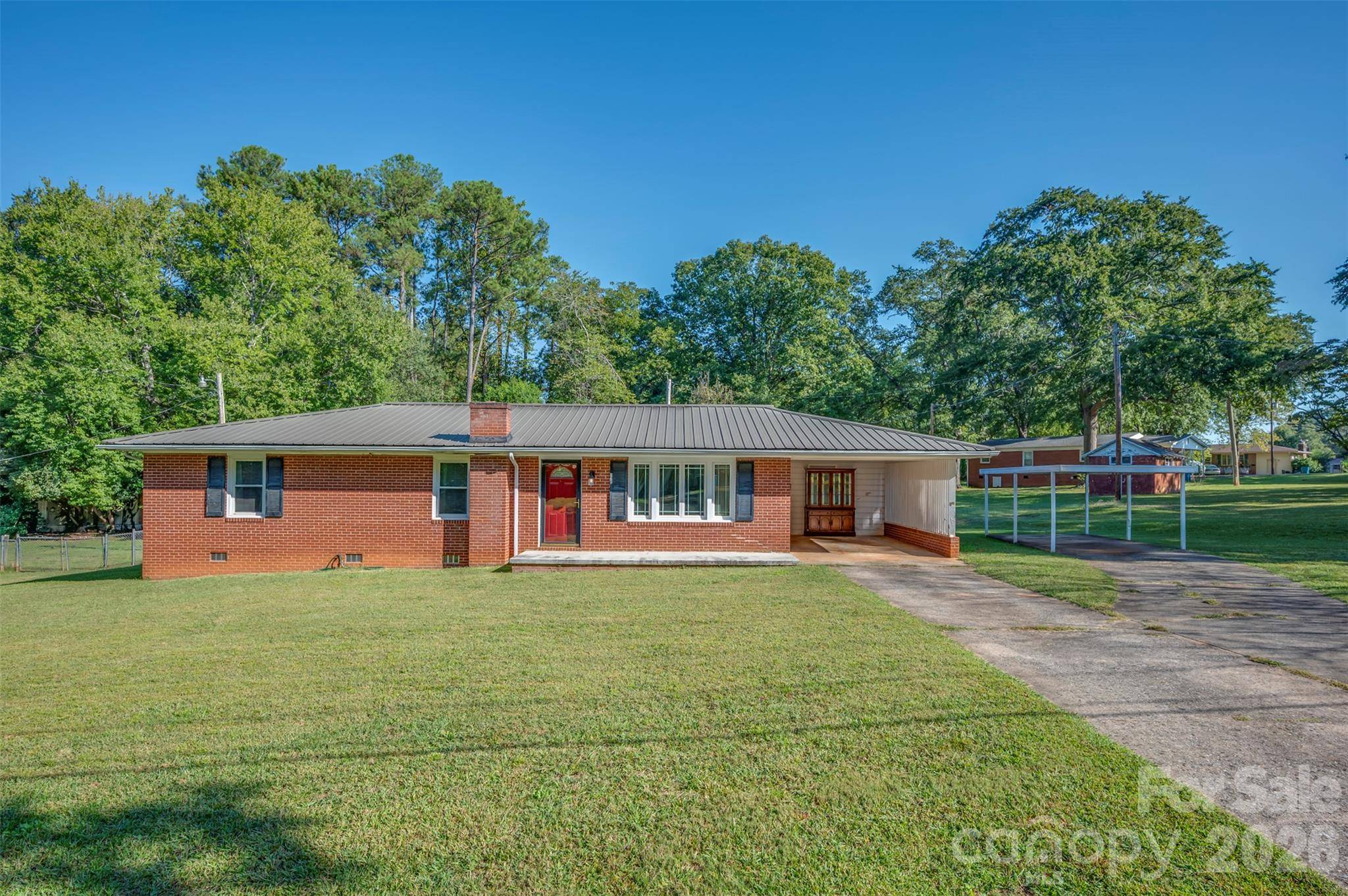 170 Franklin DR, Forest City, NC 28043