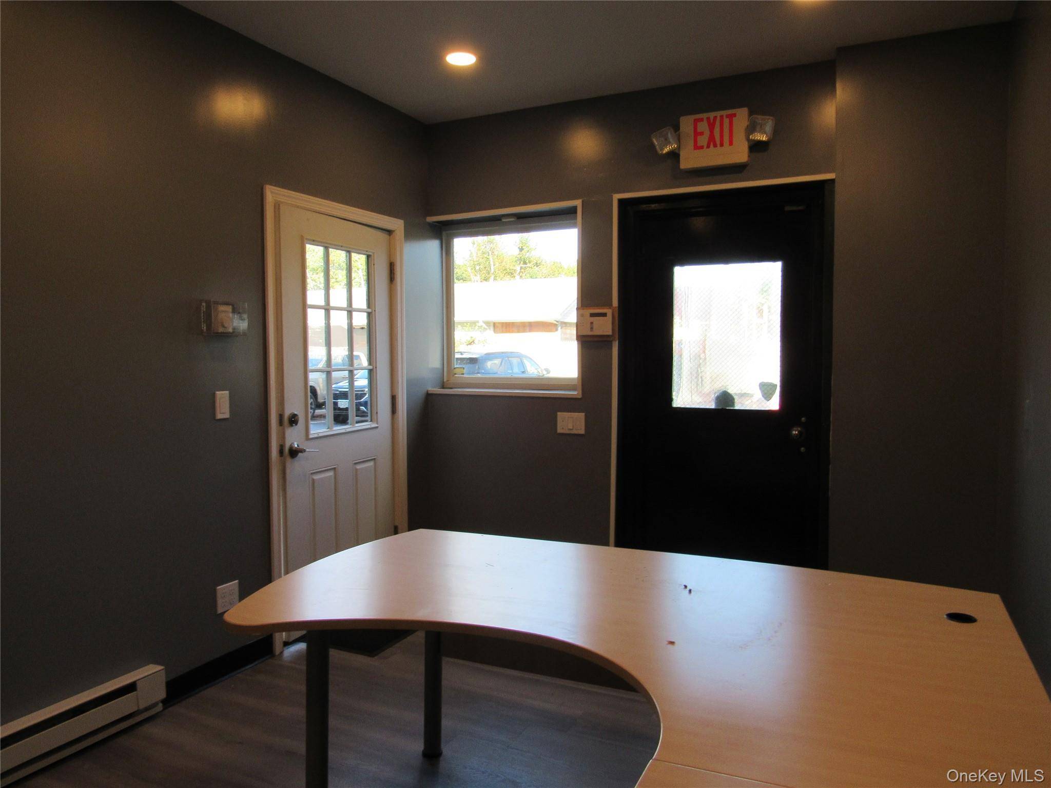 1015 E Main ST #5, Riverhead, NY 11901