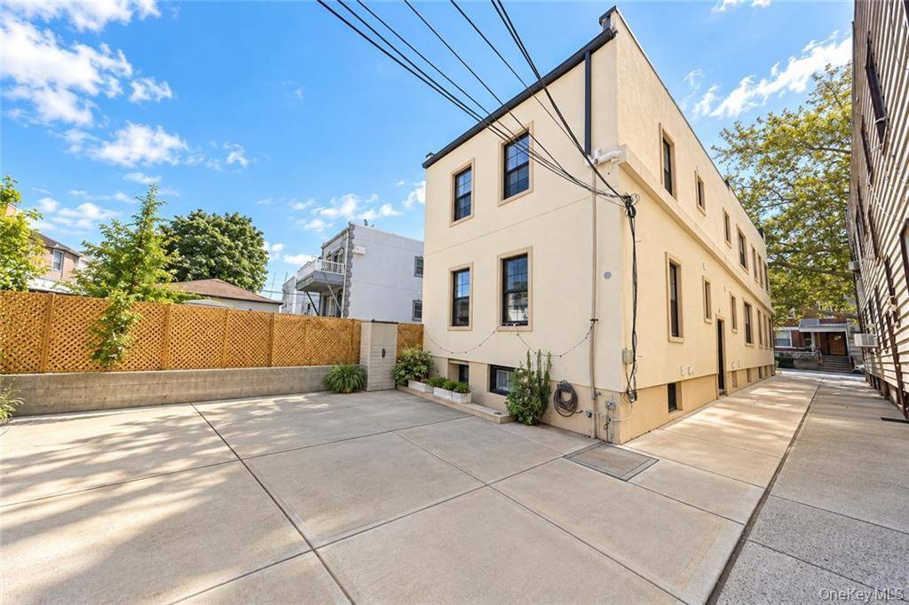 217 88th ST, Brooklyn, NY 11209