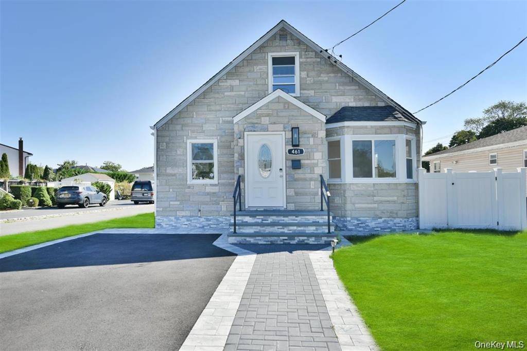 461 Pinebrook AVE, West Hempstead, NY 11552