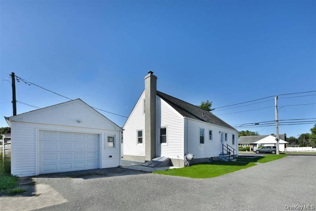 461 Pinebrook AVE, West Hempstead, NY 11552