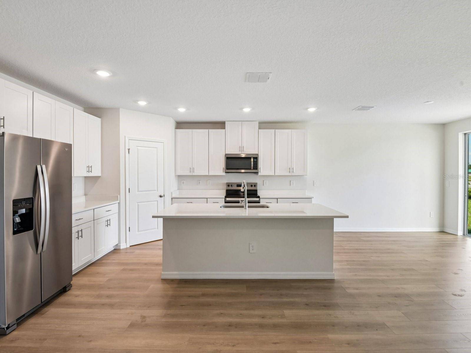 124 GENTLE RAIN LN, Nokomis, FL 34275