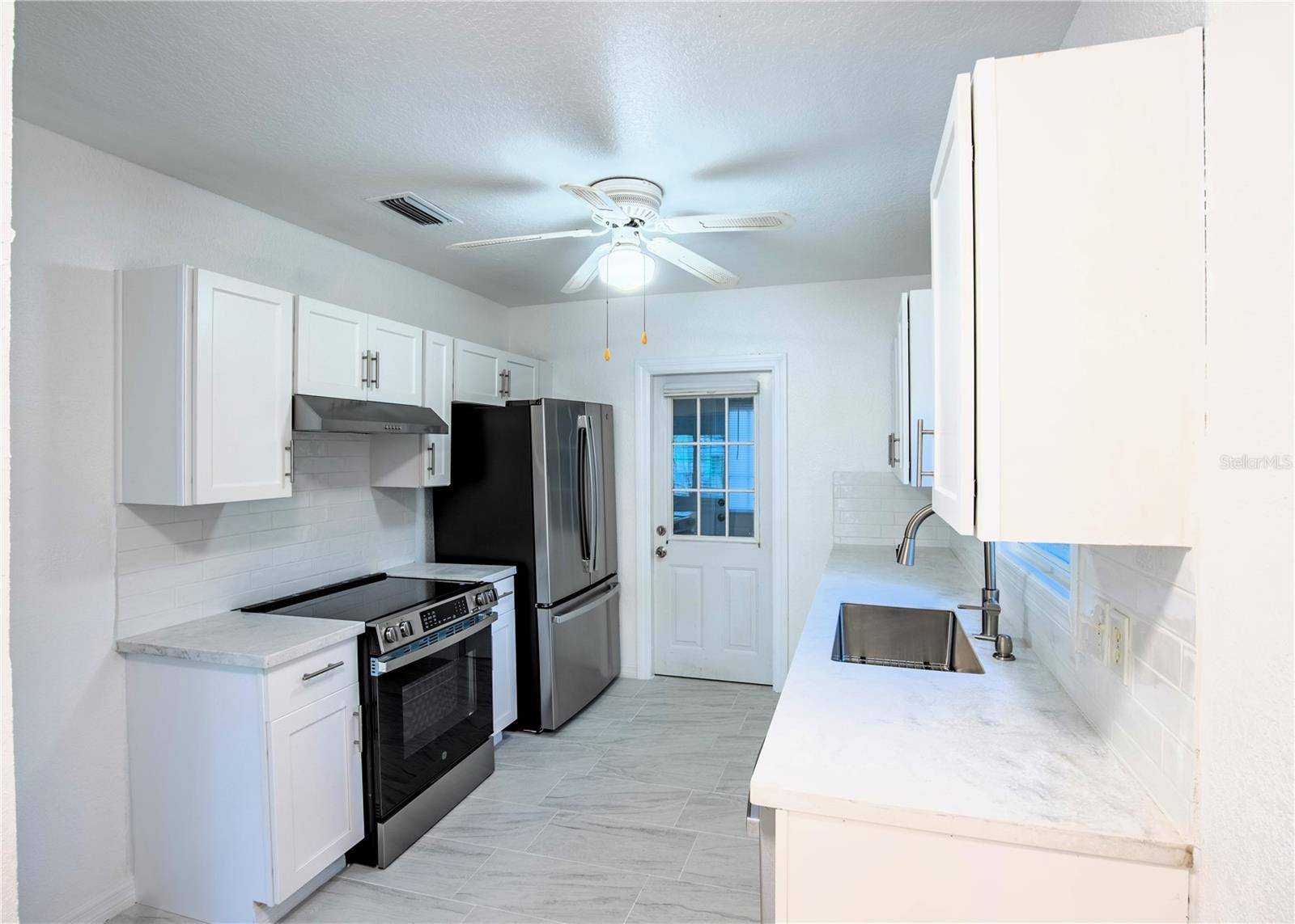 944 BRUCE AVE, Clearwater, FL 33767
