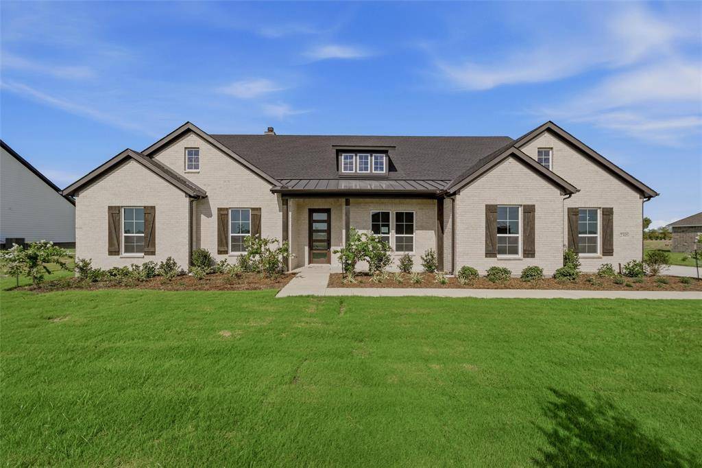 2305 Quartz Street, Krum, TX 76249