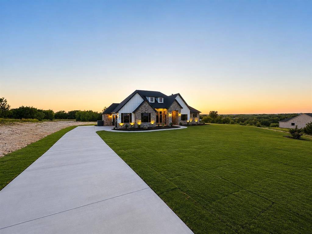 153 Fan Mill Trail, Weatherford, TX 76085