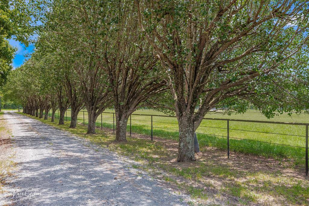 2675 Swan Lake Road, Bossier City, LA 71111