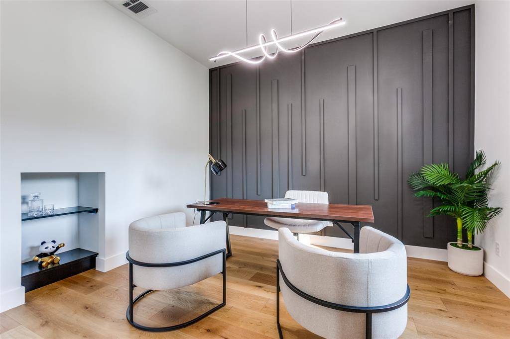 10923 Marsh Lane, Dallas, TX 75229
