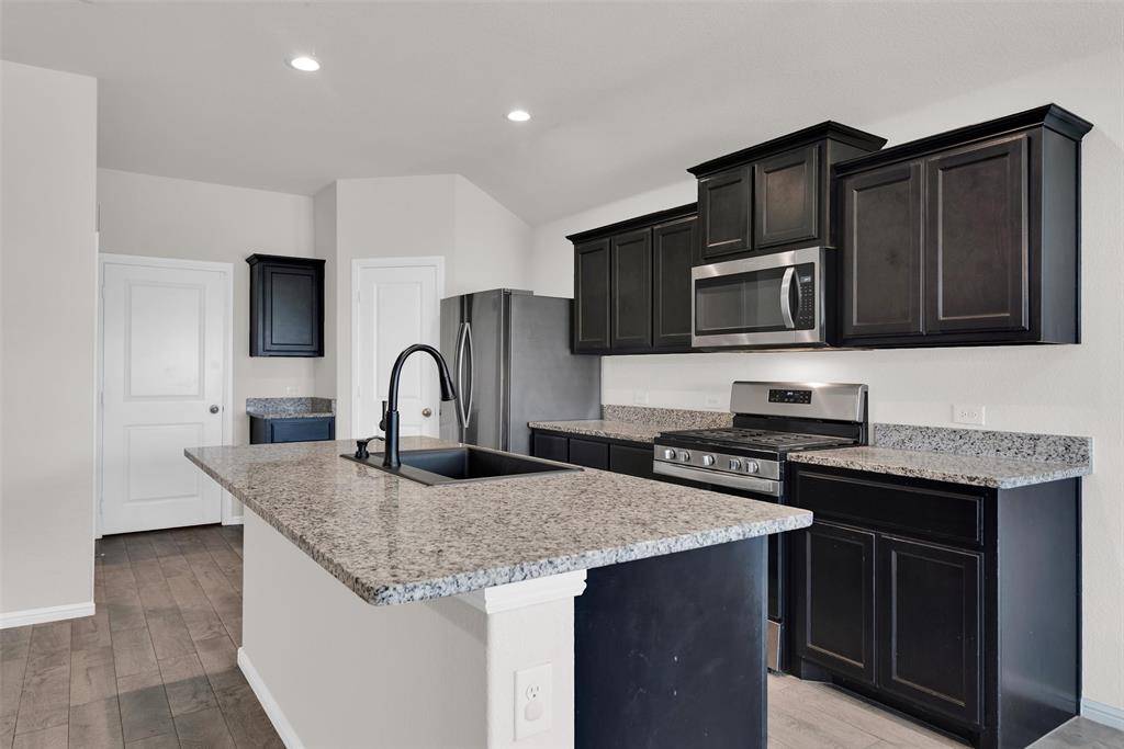 2125 Chesnee Road, Fort Worth, TX 76108