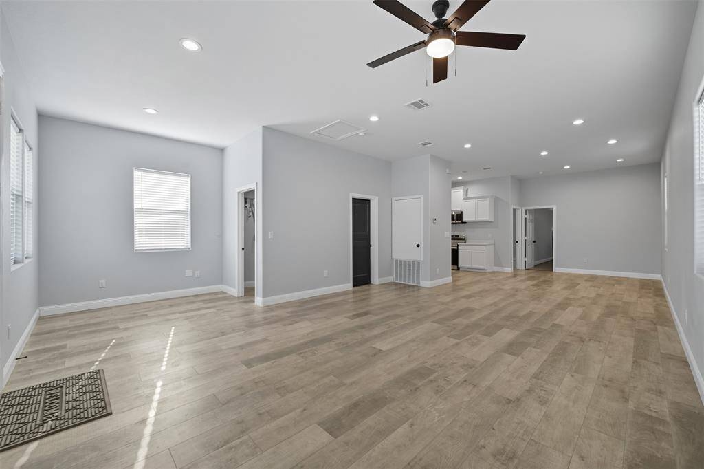 914 E Tucker Street, Fort Worth, TX 76104