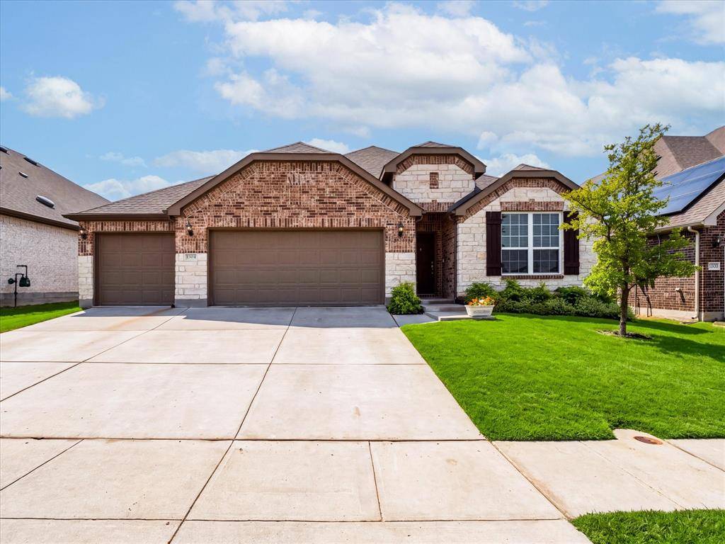 1304 Millican Lane, Aubrey, TX 76227