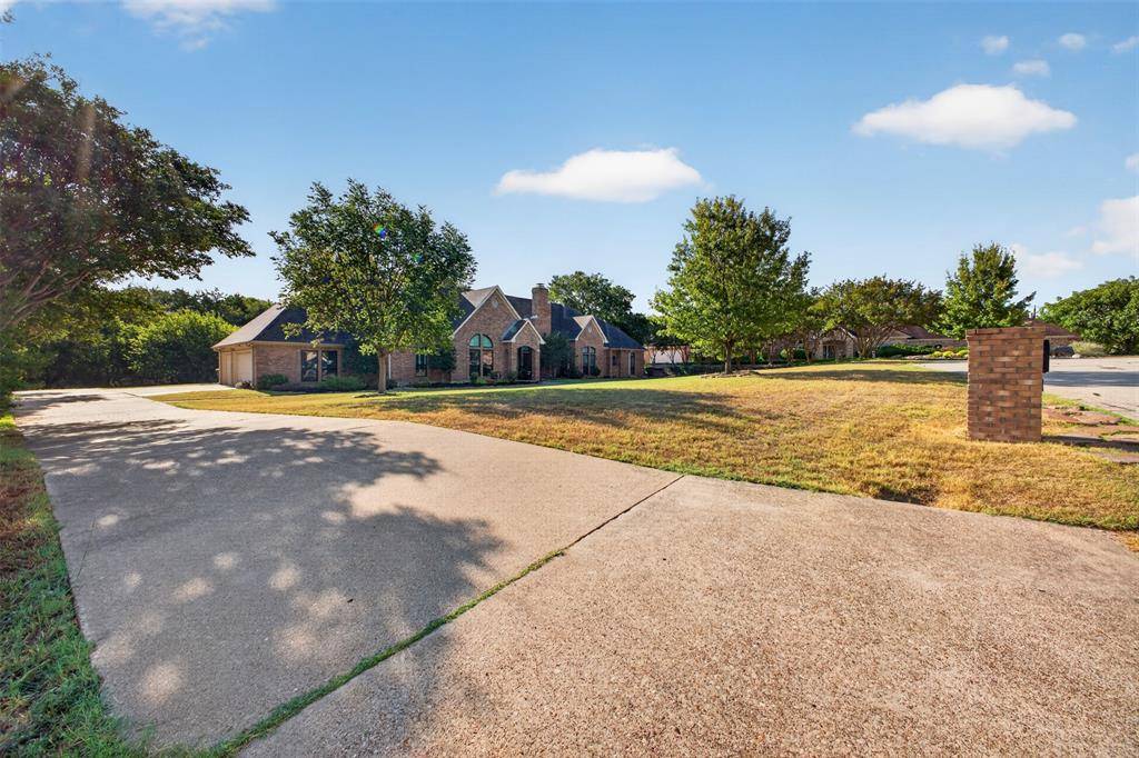 603 Valley View Court, Ovilla, TX 75154