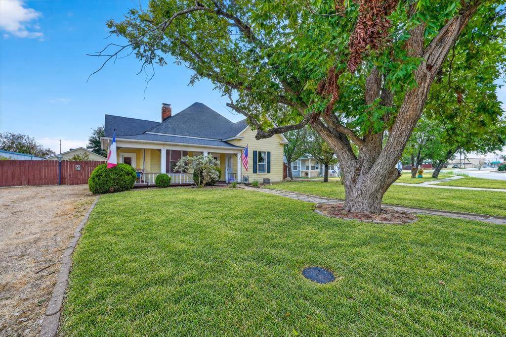 304 E Main Street, Itasca, TX 76055