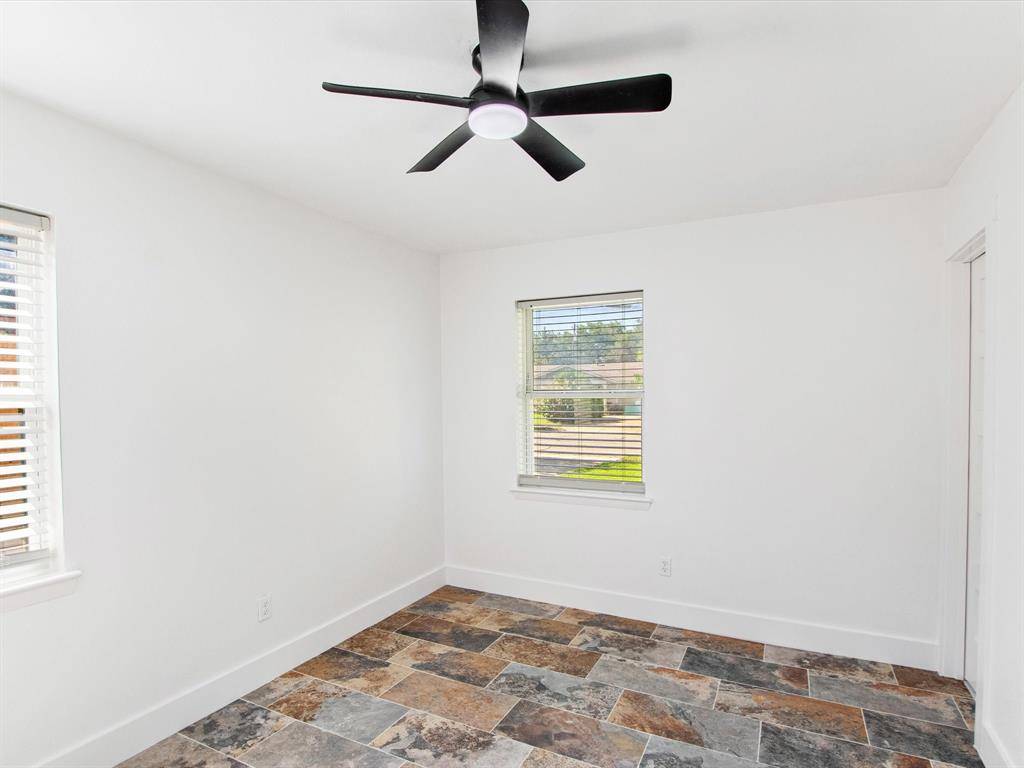 1213 Fairmont Street, Irving, TX 75062