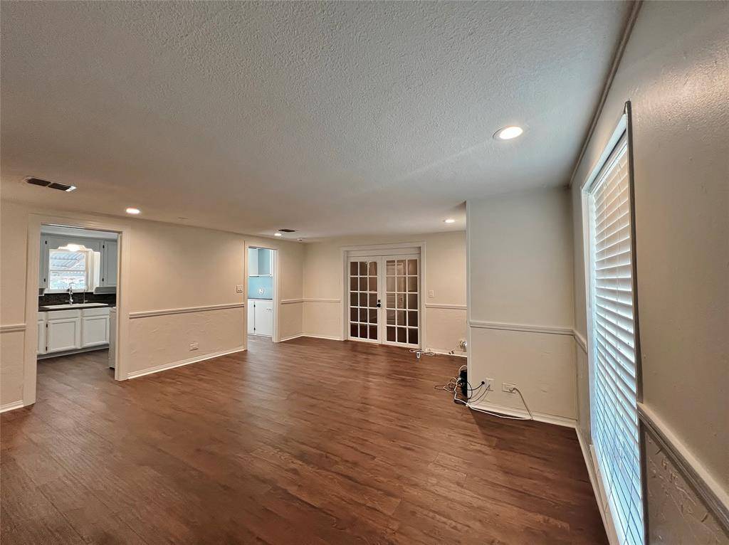 713 Spring Street, Granbury, TX 76048