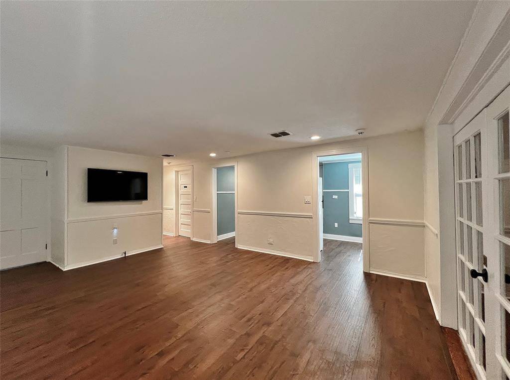 713 Spring Street, Granbury, TX 76048