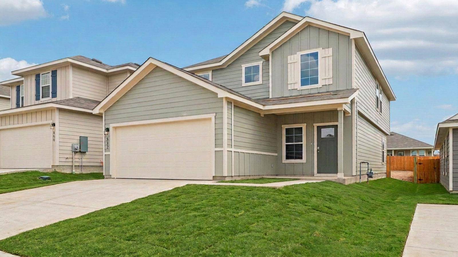 552 Gilmer LN, Buda, TX 78610