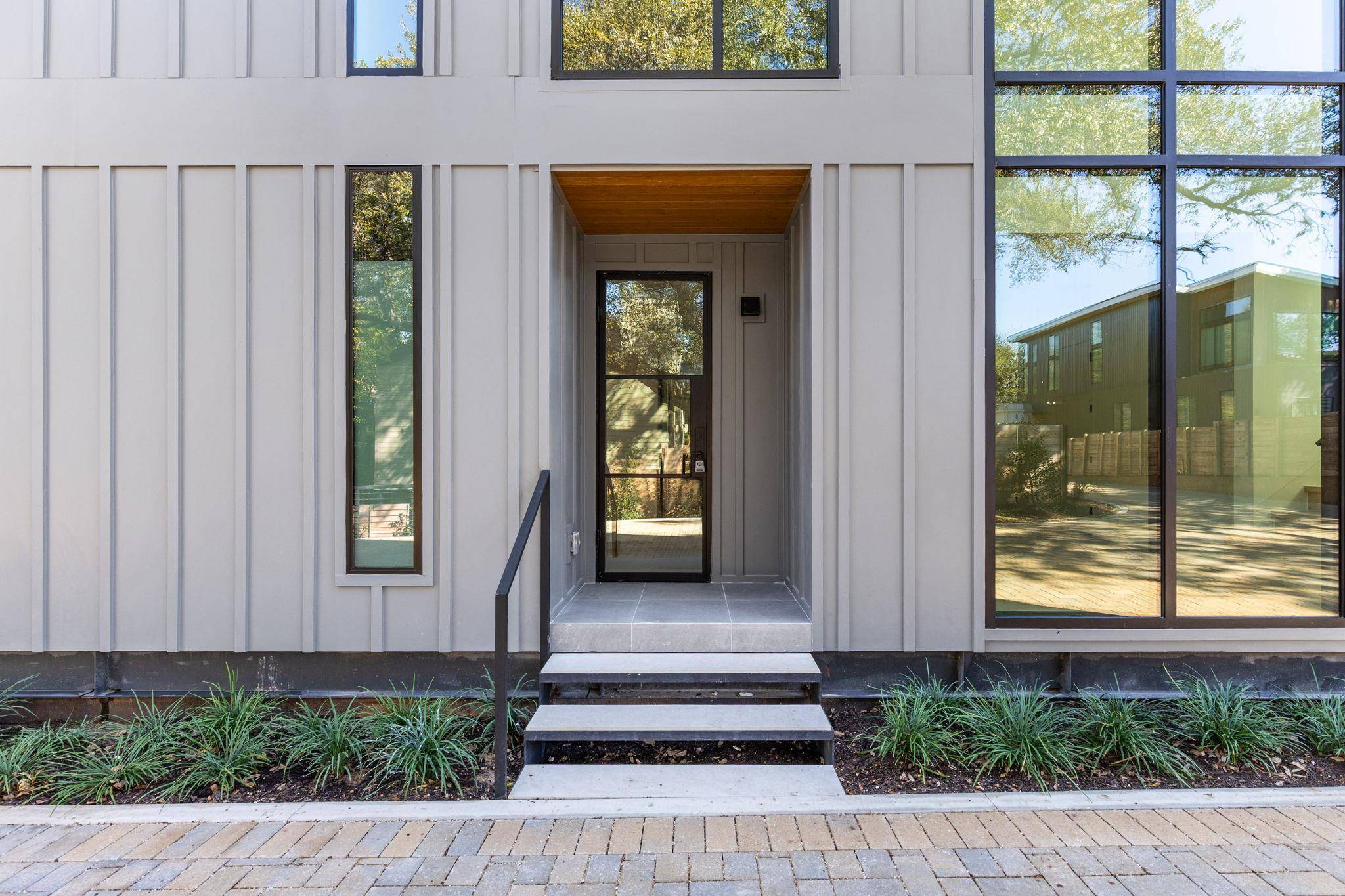 1603 Chelsea LN #1, Austin, TX 78704