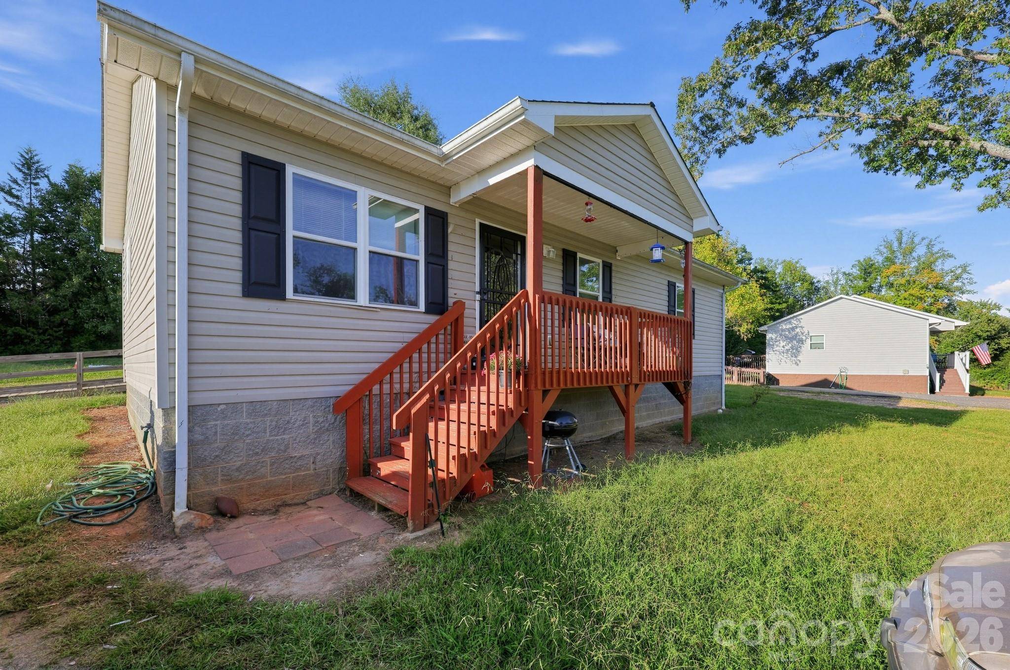1063 Allman CT, Morganton, NC 28655