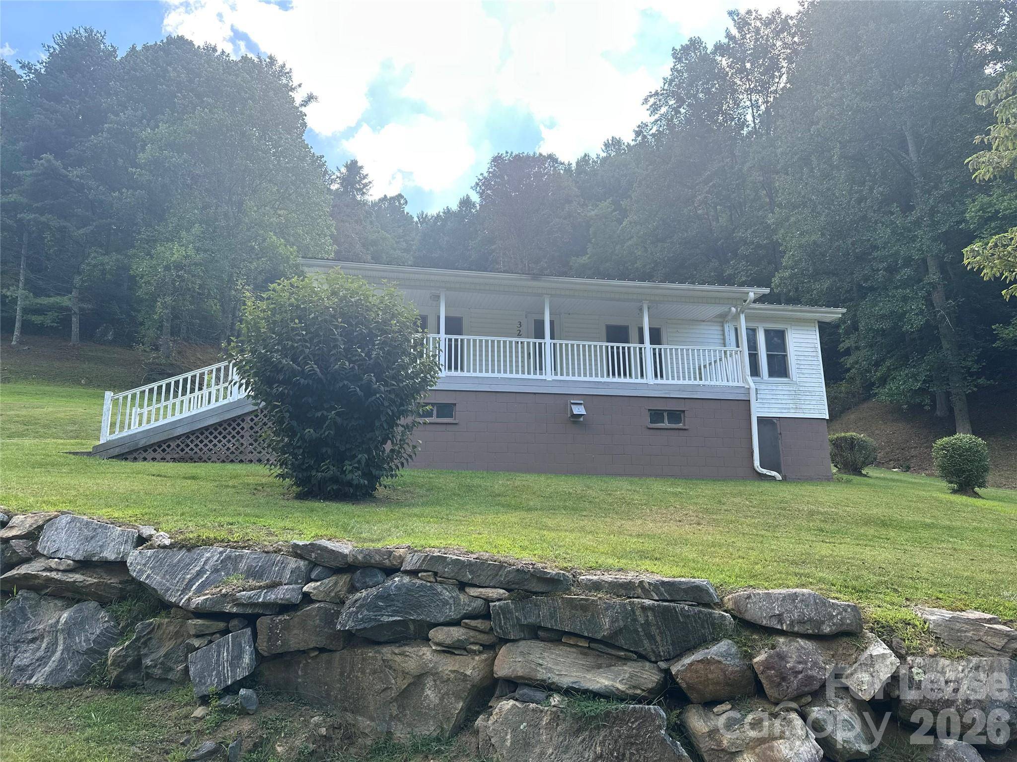 328 Bloody Fork RD, Burnsville, NC 28714