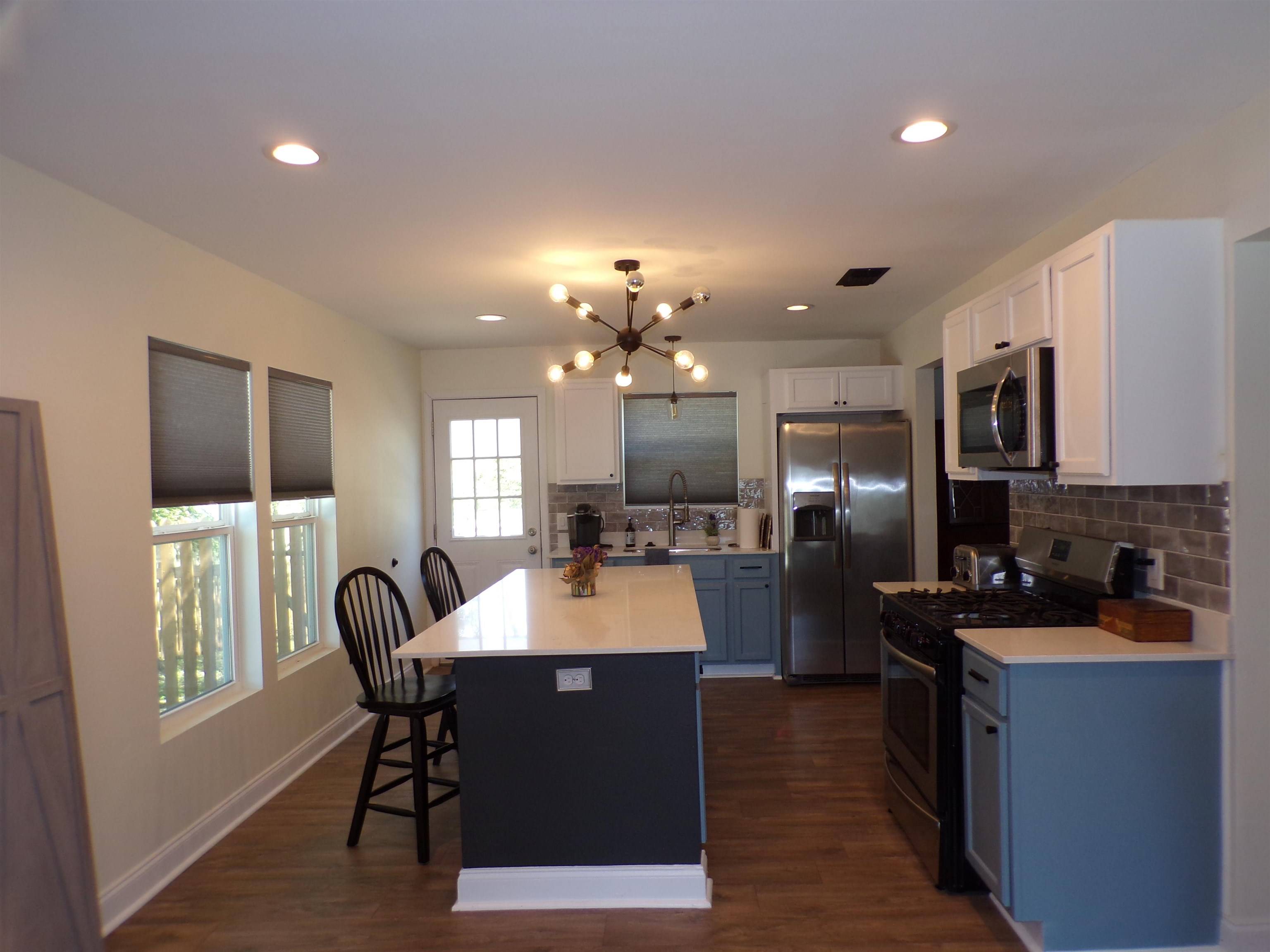 1005 Broadway, Marble Falls, TX 78654
