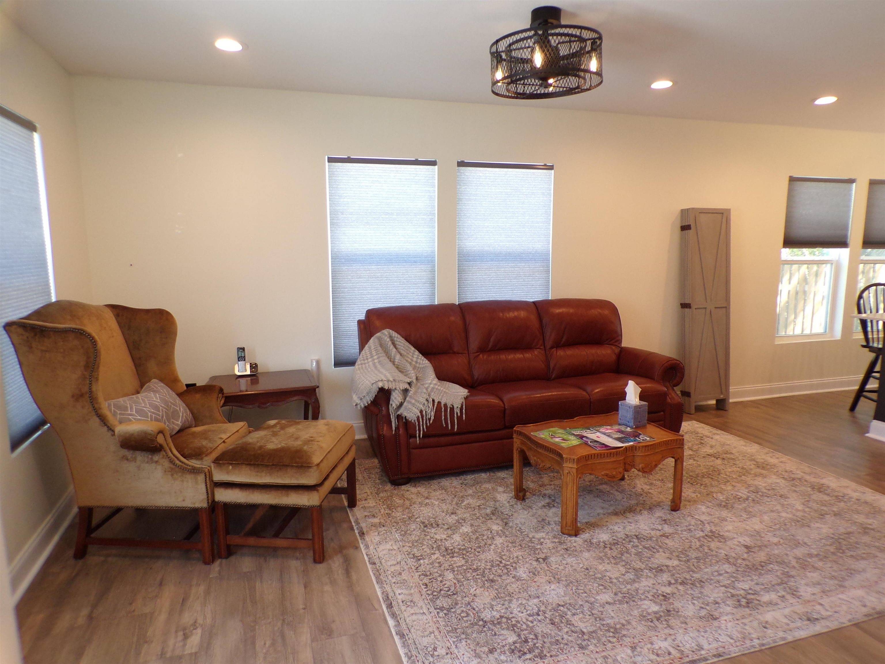 1005 Broadway, Marble Falls, TX 78654