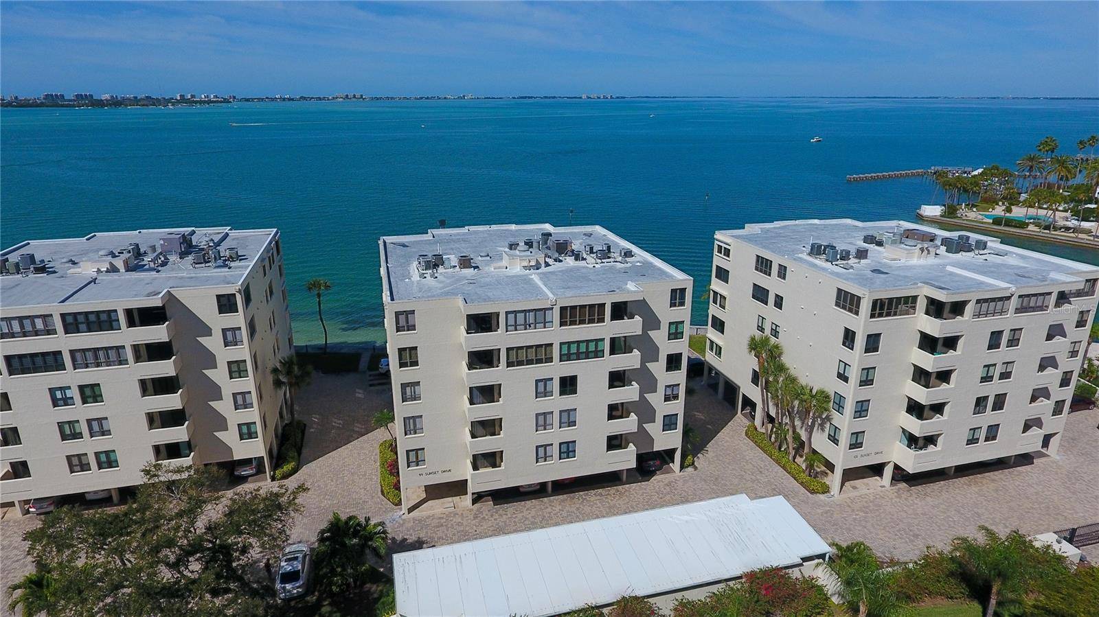 99 SUNSET DR #401, Sarasota, FL 34236