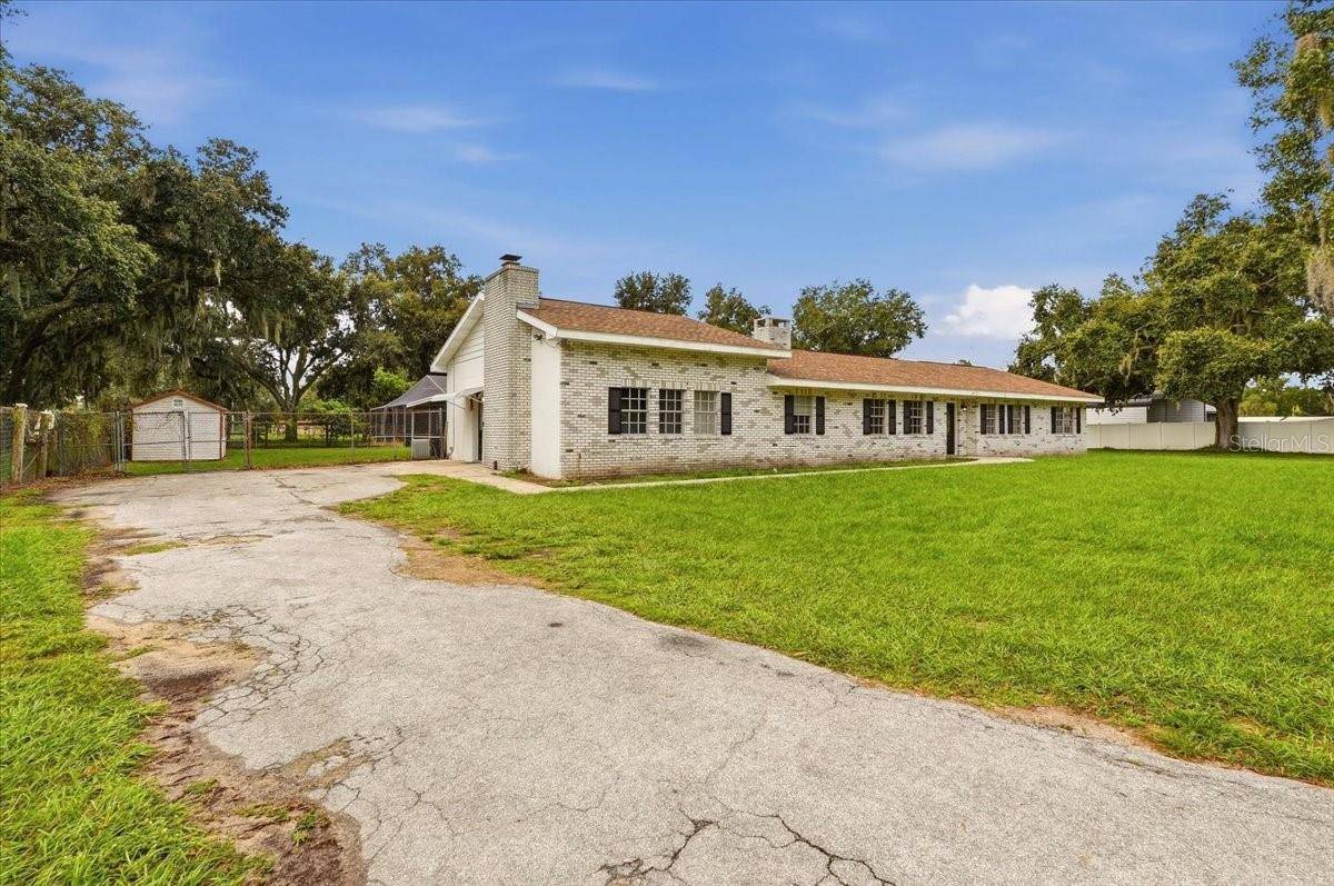 2925 MCGEE RD, Plant City, FL 33565